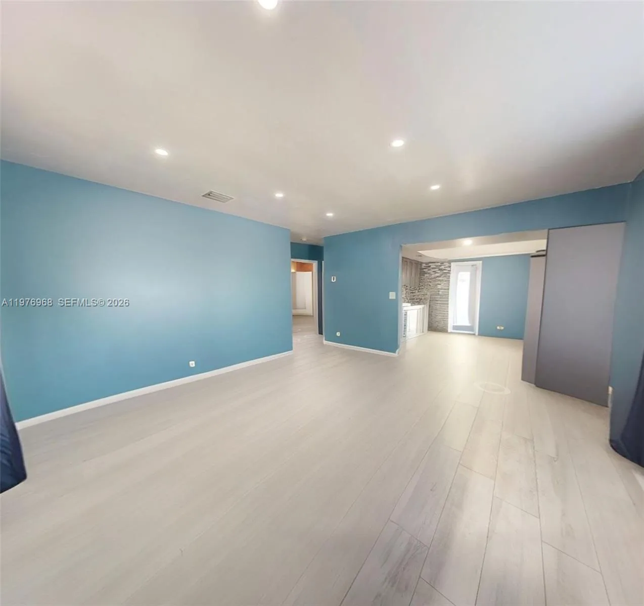 Hollywood, Florida 33020, Hollywood, Florida 33020, ,Residential Income,For Sale, Hollywood, Florida 33020,A11976968