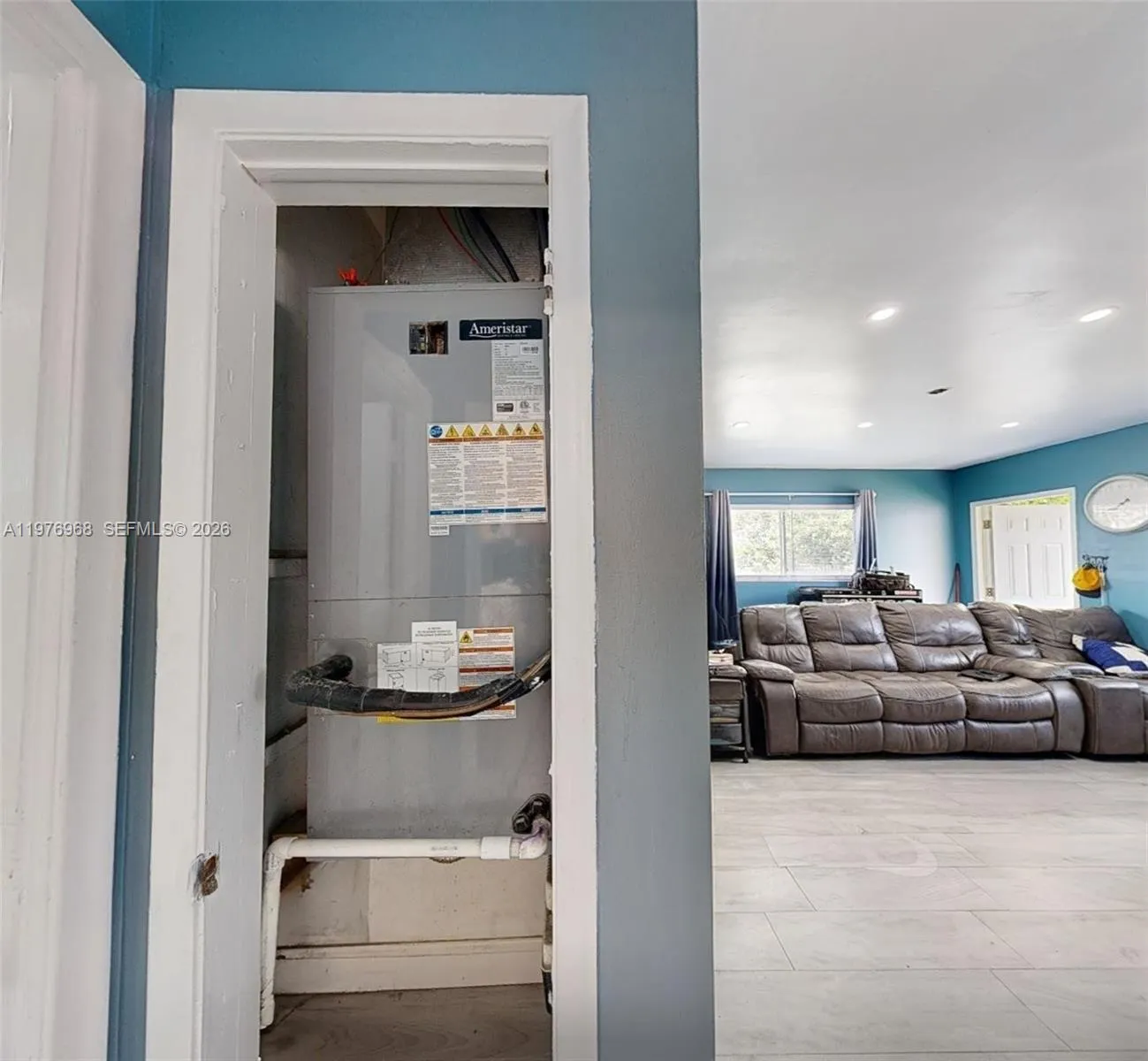 Hollywood, Florida 33020, Hollywood, Florida 33020, ,Residential Income,For Sale, Hollywood, Florida 33020,A11976968