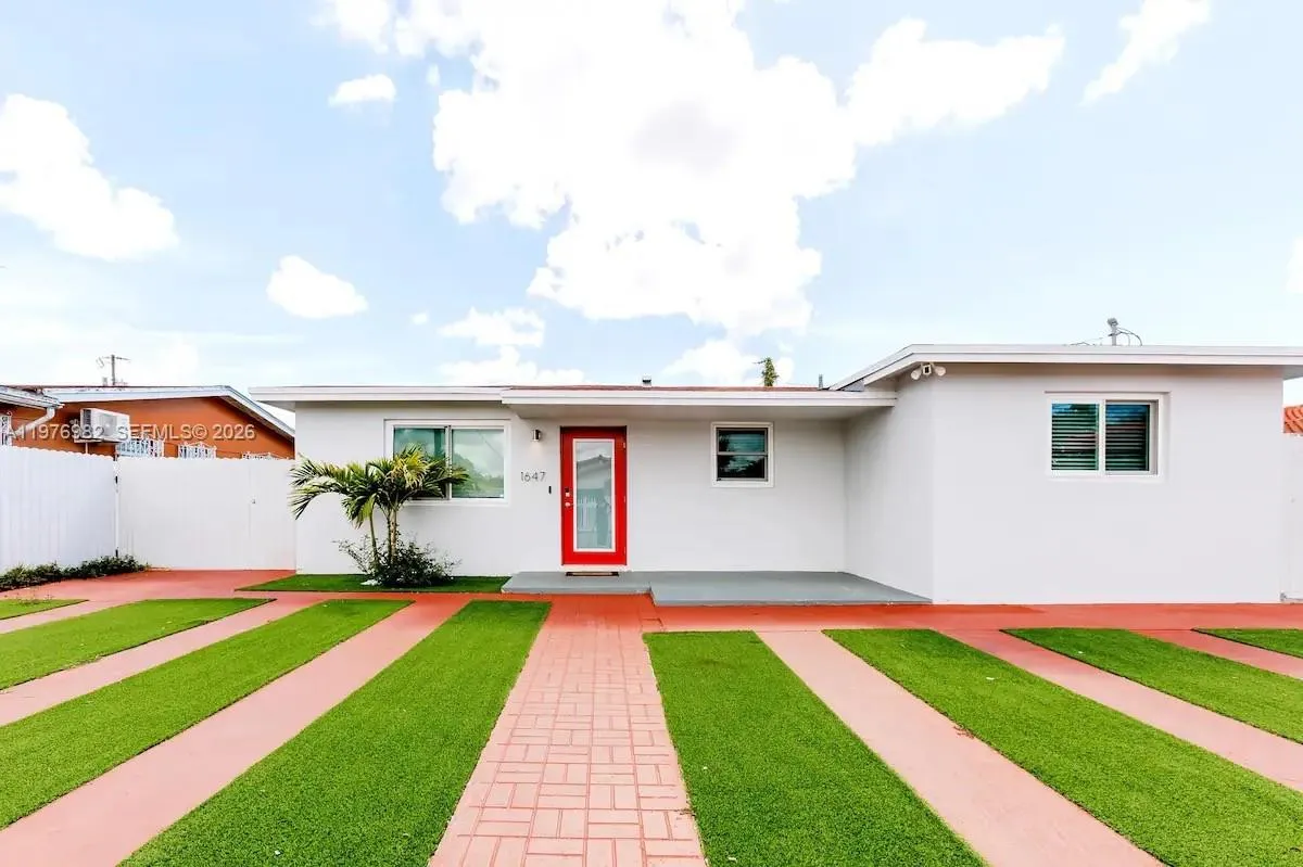 1647 Nw 29th Ave, Miami, Florida 33125, Miami, Florida 33125, 4 Bedrooms Bedrooms, ,4 BathroomsBathrooms,Residential,For Sale,1647 Nw 29th Ave, Miami, Florida 33125,A11976982