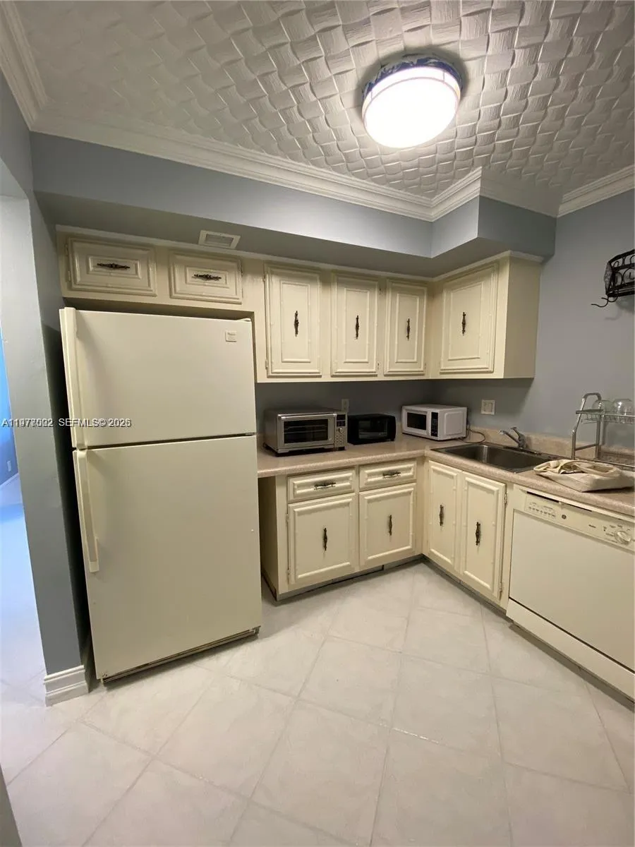 2049 S Ocean Dr 503, Hallandale Beach, Florida 330, Hallandale Beach, Florida 33009, 1 Bedroom Bedrooms, ,2 BathroomsBathrooms,Residential Lease,For Rent,2049 S Ocean Dr 503, Hallandale Beach, Florida 330,A11977002