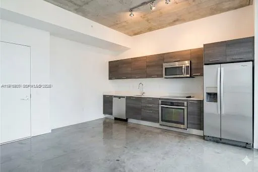 151 Se 1st 1106, Miami, Florida 33131, Miami, Florida 33131, 1 Bedroom Bedrooms, ,1 BathroomBathrooms,Residential Lease,For Rent,151 Se 1st 1106, Miami, Florida 33131,A11976936