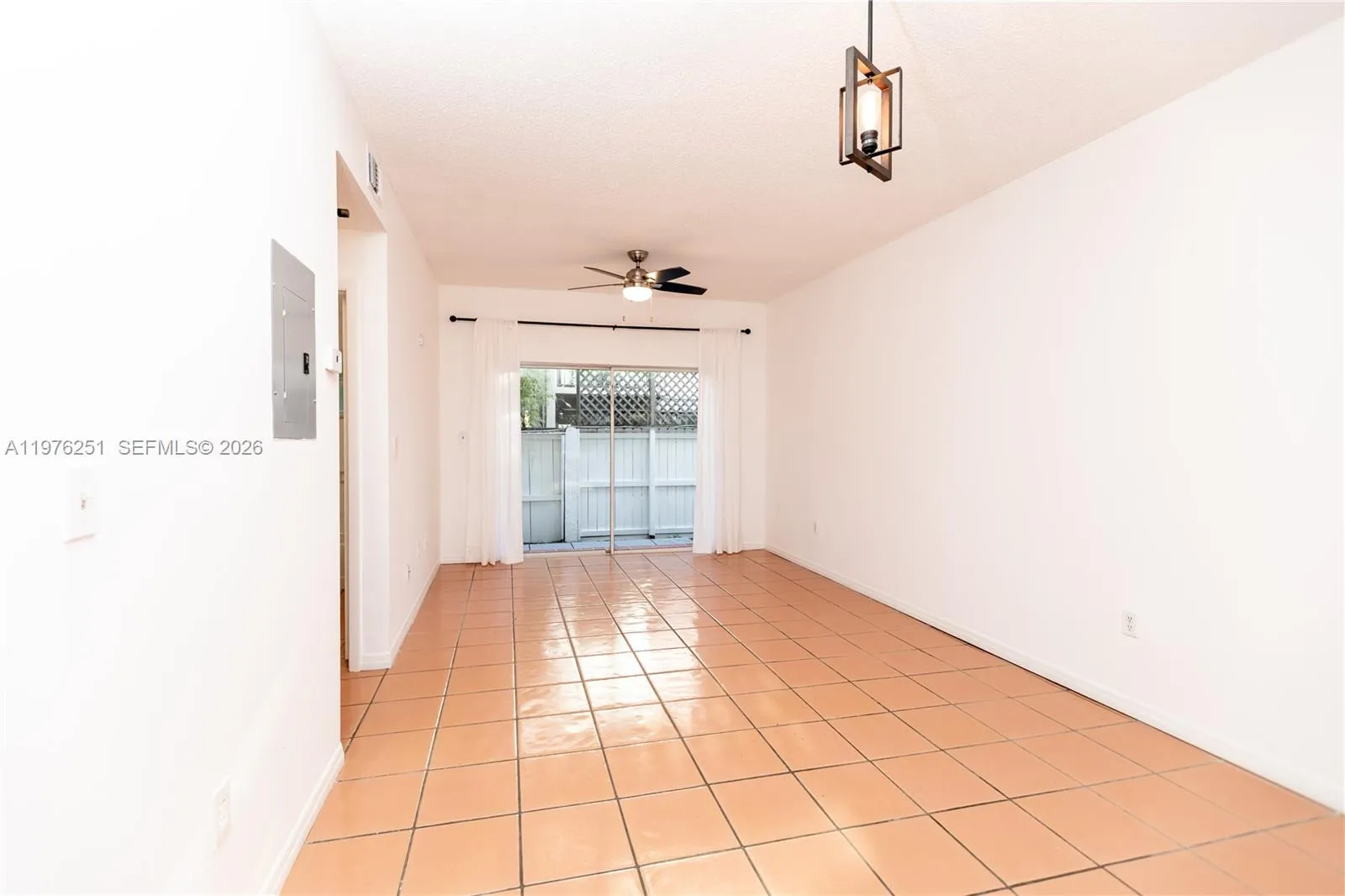 3007 Bird Ave 4, Miami, Florida 33133, Miami, Florida 33133, 1 Bedroom Bedrooms, ,1 BathroomBathrooms,Residential Lease,For Rent,3007 Bird Ave 4, Miami, Florida 33133,A11976251