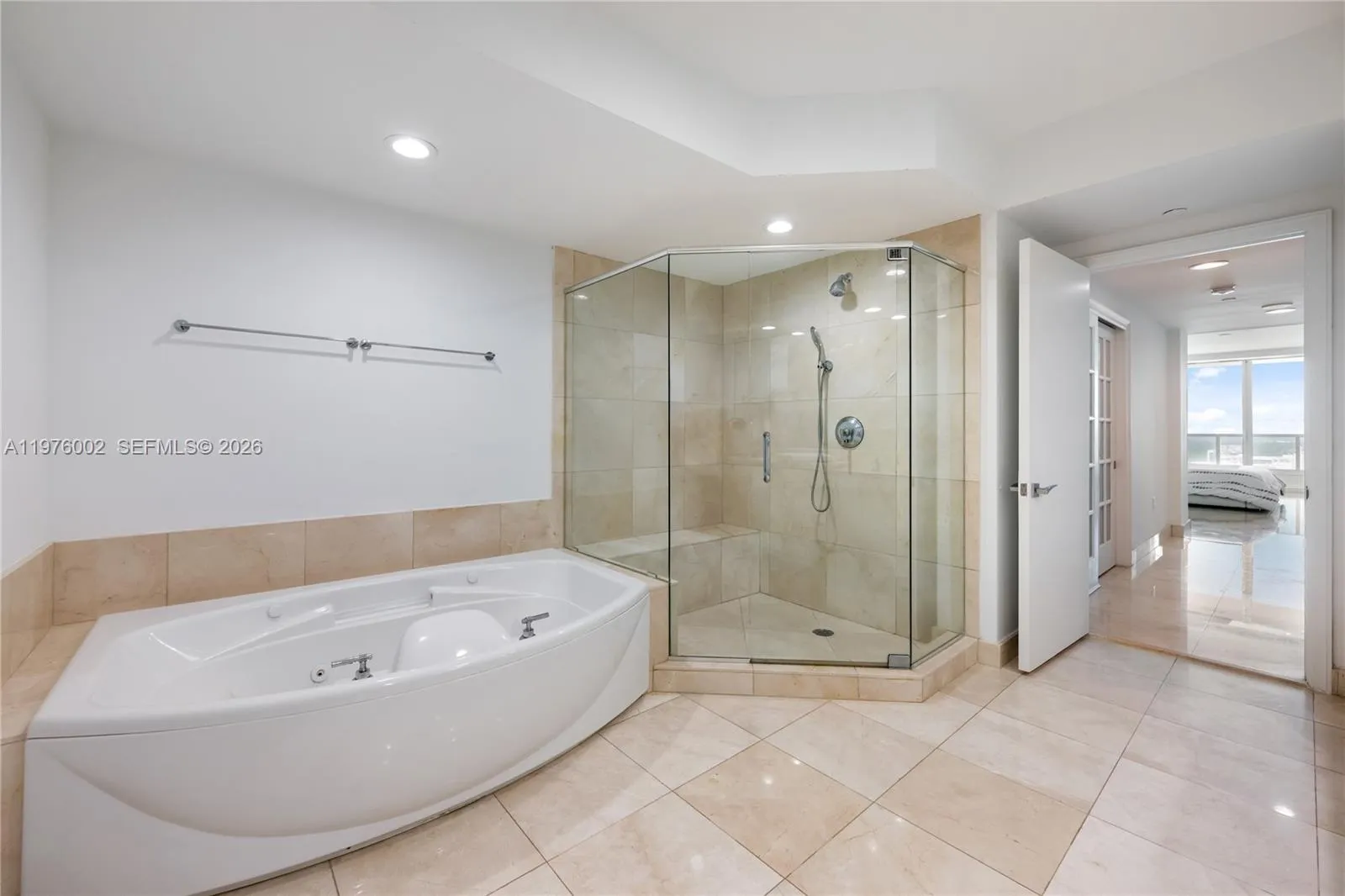 3201 Ne 183rd St 2906, Aventura, Florida 33160, Aventura, Florida 33160, 3 Bedrooms Bedrooms, ,3 BathroomsBathrooms,Residential Lease,For Rent,3201 Ne 183rd St 2906, Aventura, Florida 33160,A11976002