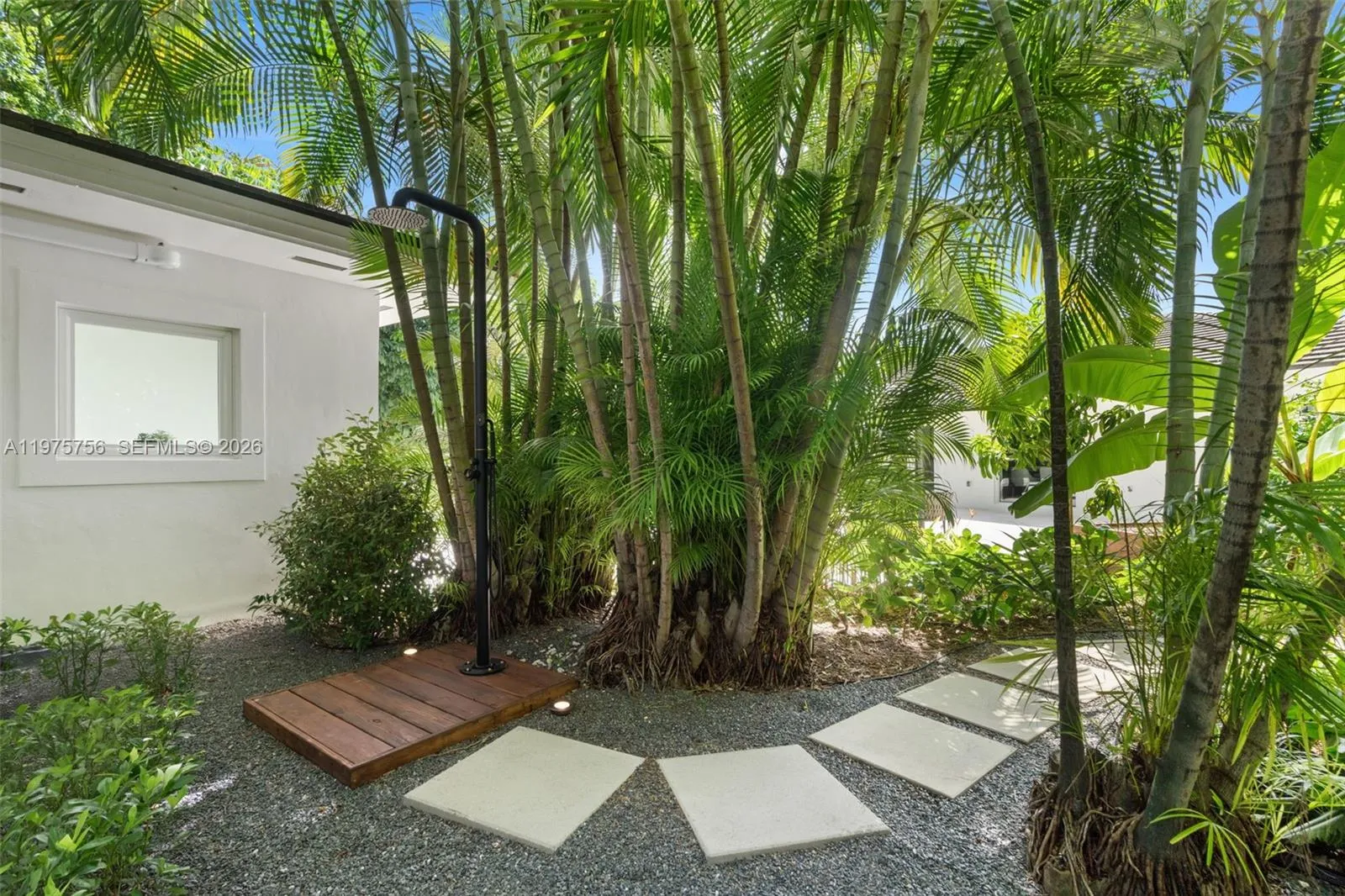 4800 Bay Point Rd, Miami, Florida 33137, Miami, Florida 33137, 4 Bedrooms Bedrooms, ,3 BathroomsBathrooms,Residential Lease,For Rent,4800 Bay Point Rd, Miami, Florida 33137,A11975756