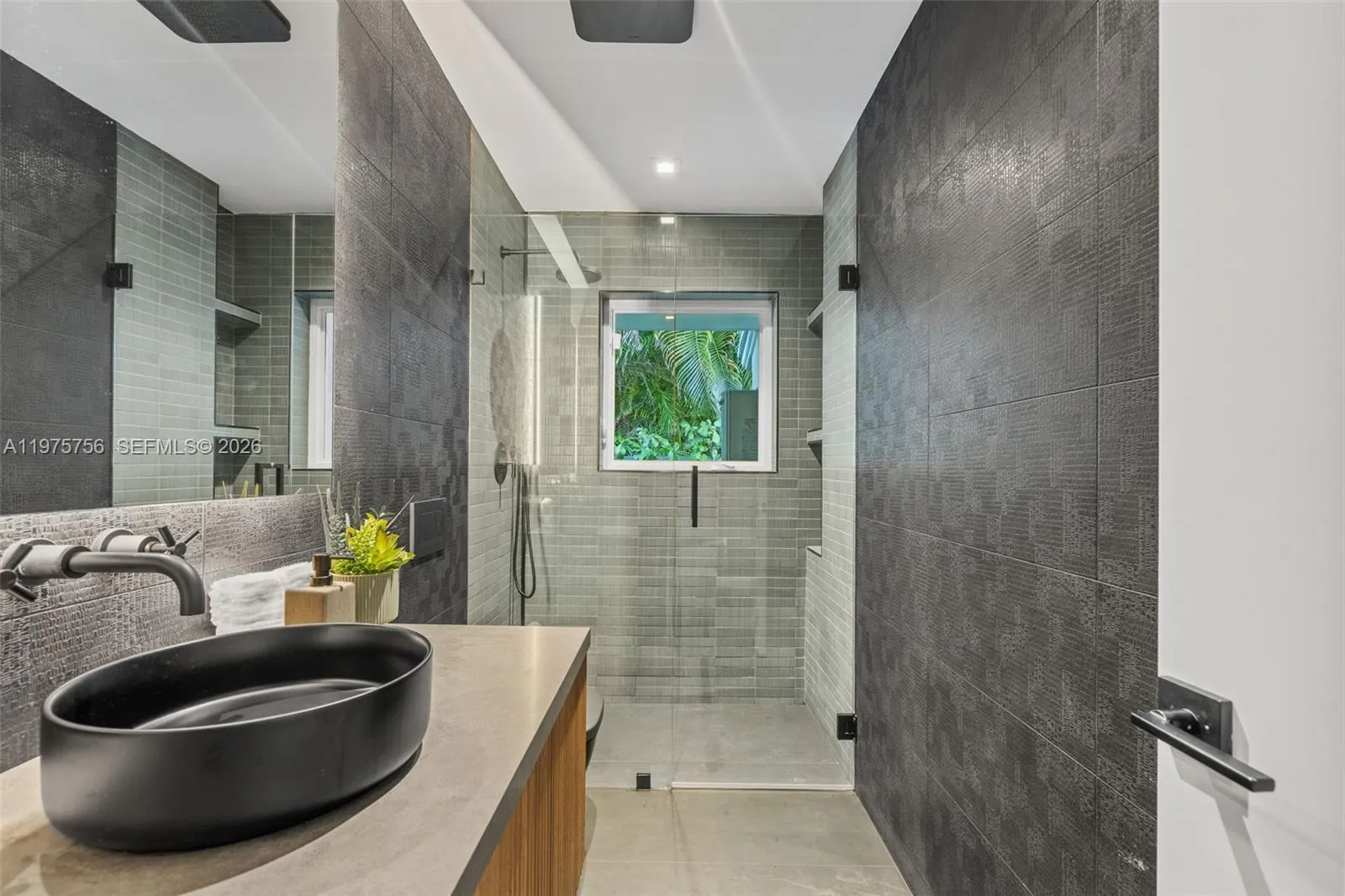 4800 Bay Point Rd, Miami, Florida 33137, Miami, Florida 33137, 4 Bedrooms Bedrooms, ,3 BathroomsBathrooms,Residential Lease,For Rent,4800 Bay Point Rd, Miami, Florida 33137,A11975756