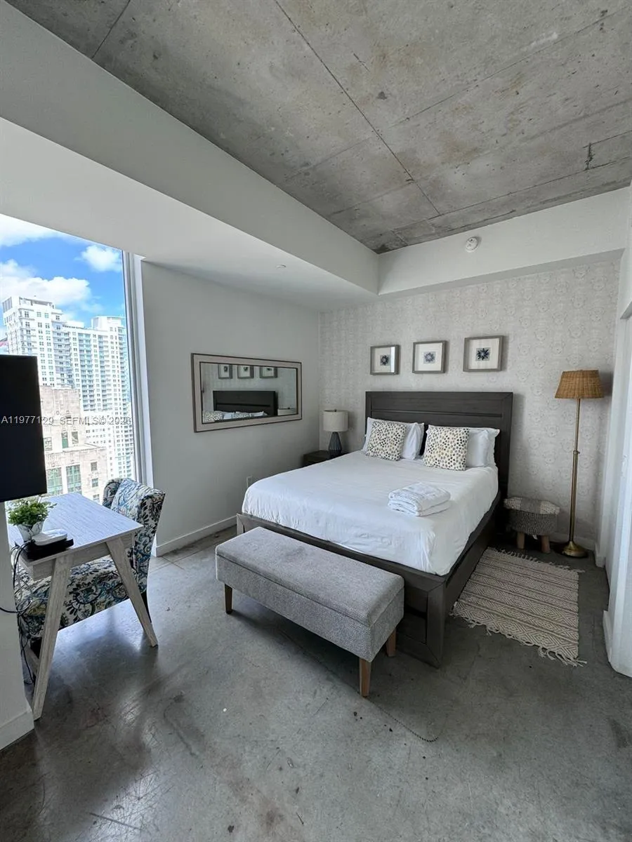 151 Se 1st St 2406, Miami, Florida 33131, Miami, Florida 33131, 1 Bedroom Bedrooms, ,1 BathroomBathrooms,Residential,For Sale,151 Se 1st St 2406, Miami, Florida 33131,A11977129