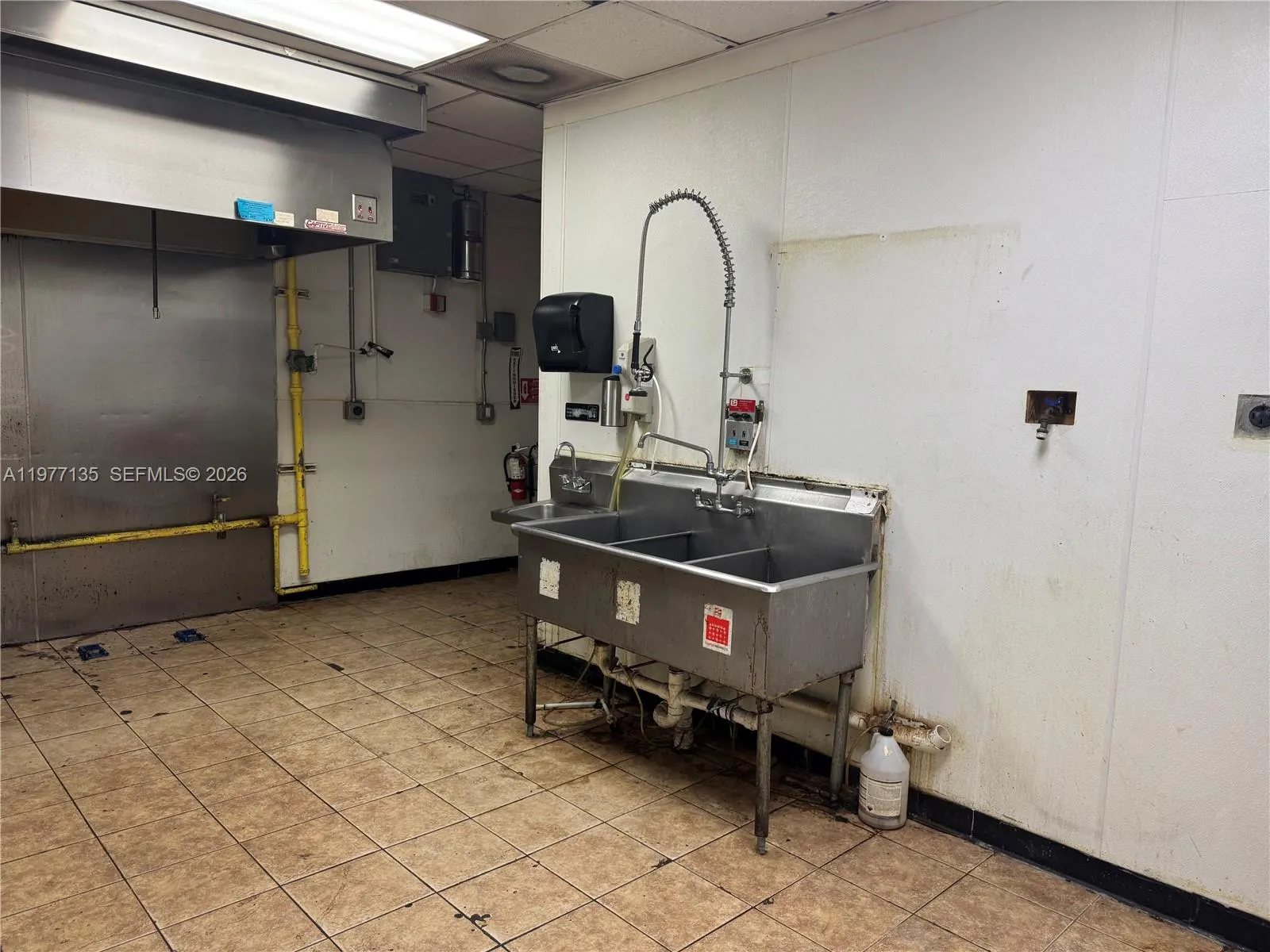 1920 Tyler St, Hollywood, Florida 33020, Hollywood, Florida 33020, ,Commercial Lease,For Rent,1920 Tyler St, Hollywood, Florida 33020,A11977135