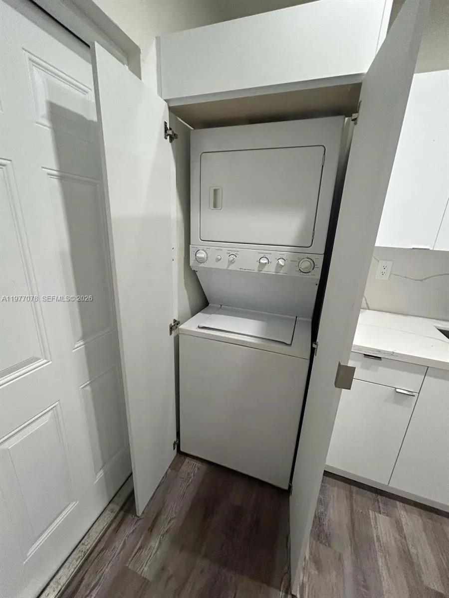 2929 Nw 47th St 2, Miami, Florida 33142, Miami, Florida 33142, 2 Bedrooms Bedrooms, ,1 BathroomBathrooms,Residential Lease,For Rent,2929 Nw 47th St 2, Miami, Florida 33142,A11977078