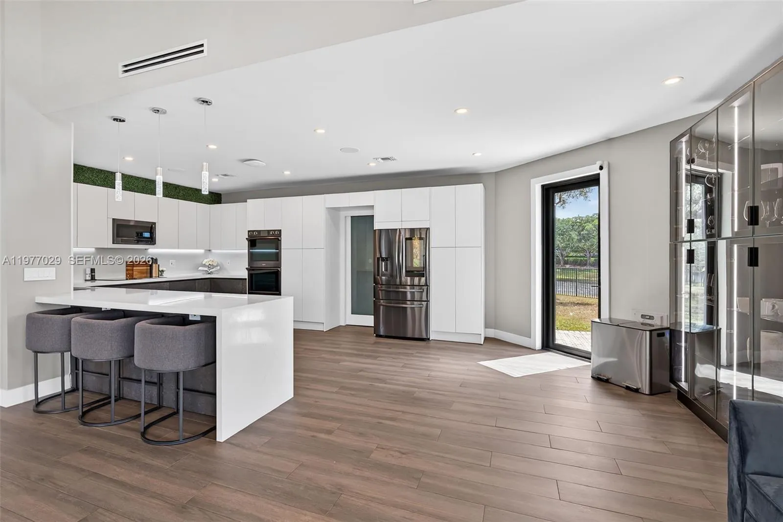 3560 Paddock Rd, Weston, Florida 33331, Weston, Florida 33331, 5 Bedrooms Bedrooms, ,6 BathroomsBathrooms,Residential,For Sale,3560 Paddock Rd, Weston, Florida 33331,A11977029