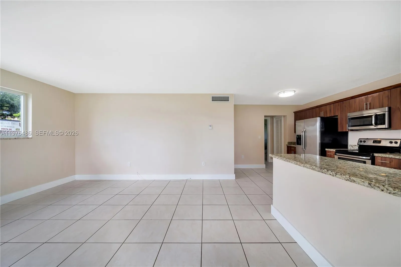 592 Ne 150th St 1, Miami, Florida 33161, Miami, Florida 33161, 1 Bedroom Bedrooms, ,1 BathroomBathrooms,Residential Lease,For Rent,592 Ne 150th St 1, Miami, Florida 33161,A11976486
