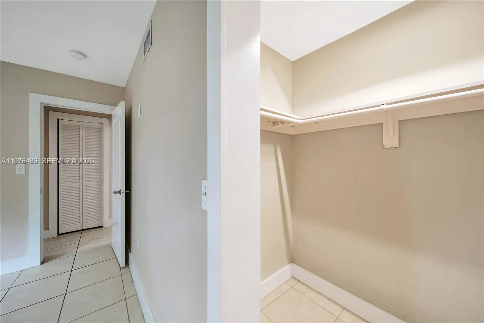 592 Ne 150th St 1, Miami, Florida 33161, Miami, Florida 33161, 1 Bedroom Bedrooms, ,1 BathroomBathrooms,Residential Lease,For Rent,592 Ne 150th St 1, Miami, Florida 33161,A11976486