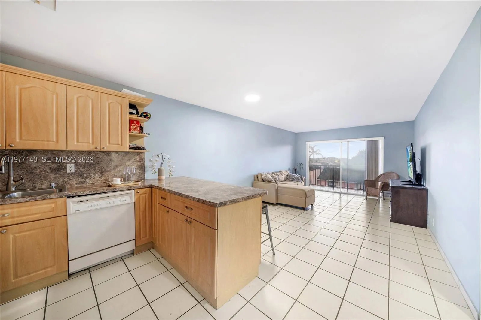 8005 Lake Dr 404, Doral, Florida 33166, Doral, Florida 33166, 1 Bedroom Bedrooms, ,1 BathroomBathrooms,Residential Lease,For Rent,8005 Lake Dr 404, Doral, Florida 33166,A11977140