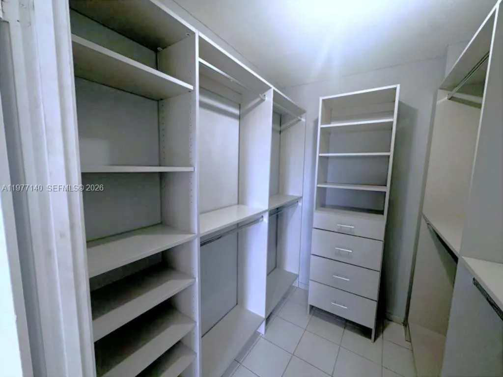 8005 Lake Dr 404, Doral, Florida 33166, Doral, Florida 33166, 1 Bedroom Bedrooms, ,1 BathroomBathrooms,Residential Lease,For Rent,8005 Lake Dr 404, Doral, Florida 33166,A11977140