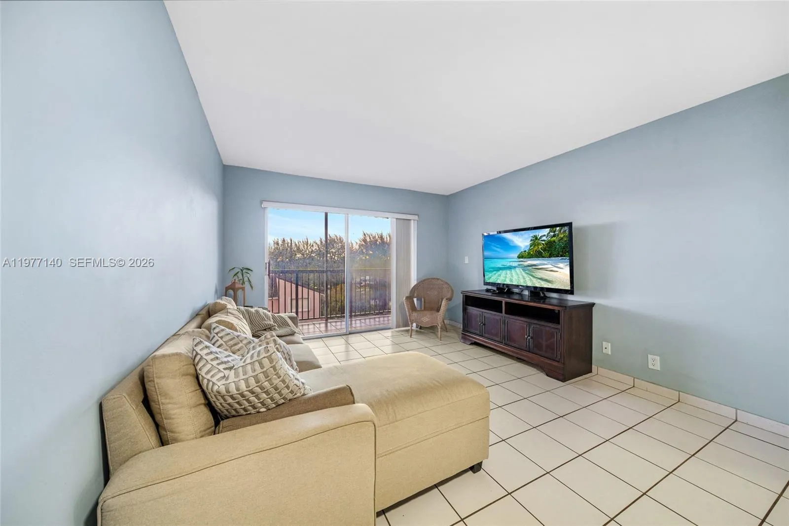 8005 Lake Dr 404, Doral, Florida 33166, Doral, Florida 33166, 1 Bedroom Bedrooms, ,1 BathroomBathrooms,Residential Lease,For Rent,8005 Lake Dr 404, Doral, Florida 33166,A11977140