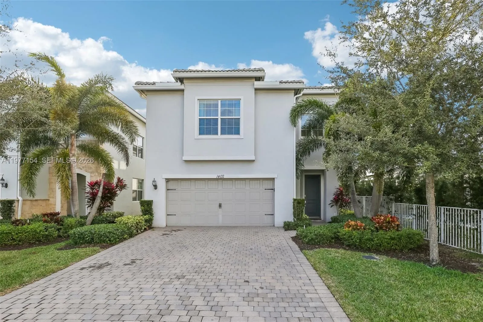 1402 Myrtle Oak Ter, Hollywood, Florida 33021, Hollywood, Florida 33021, 3 Bedrooms Bedrooms, ,2 BathroomsBathrooms,Residential,For Sale,1402 Myrtle Oak Ter, Hollywood, Florida 33021,A11977154