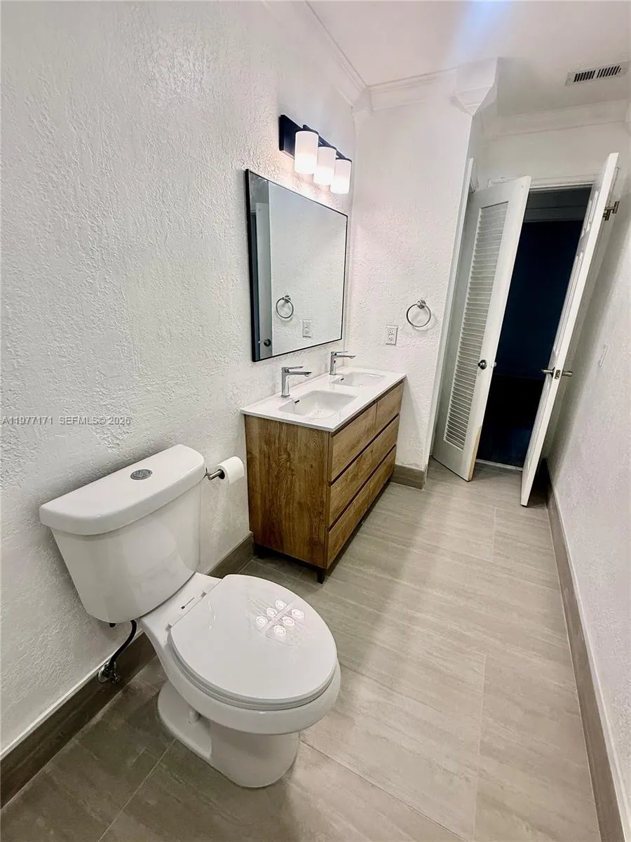 7910 Nw 12th St, Pembroke Pines, Florida 33024, Pembroke Pines, Florida 33024, 4 Bedrooms Bedrooms, ,2 BathroomsBathrooms,Residential Lease,For Rent,7910 Nw 12th St, Pembroke Pines, Florida 33024,A11977171