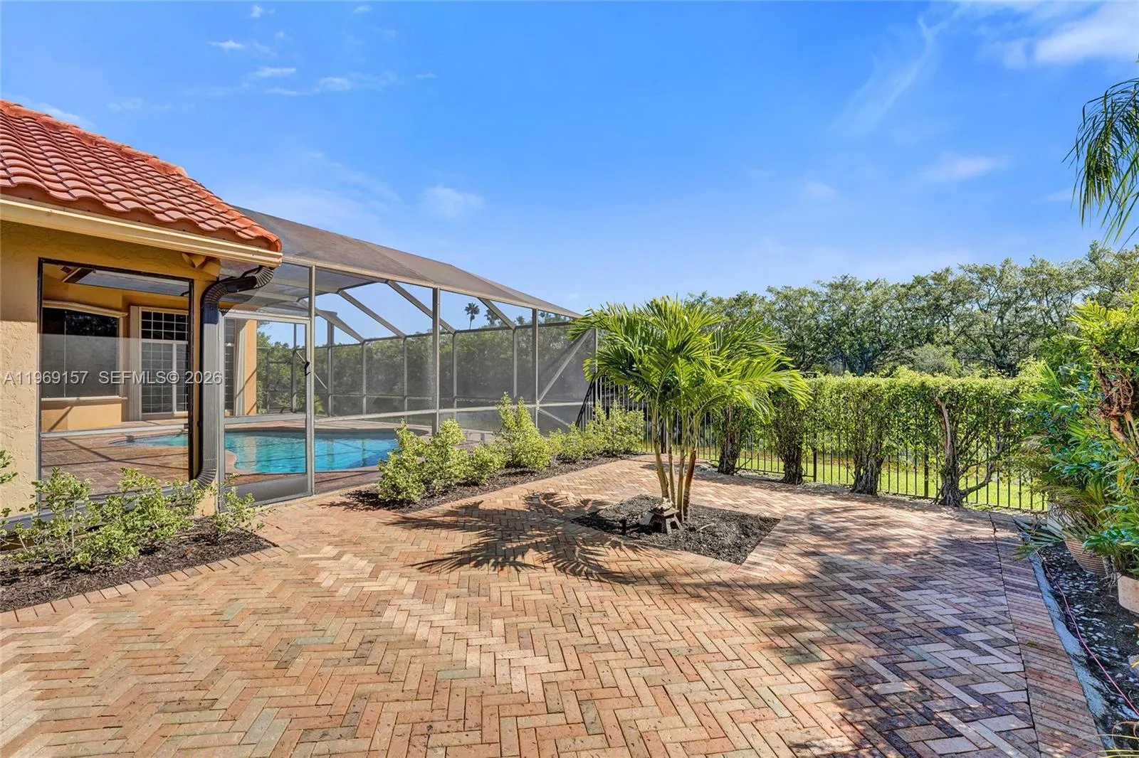 Garden Patio adjacent to Pool area