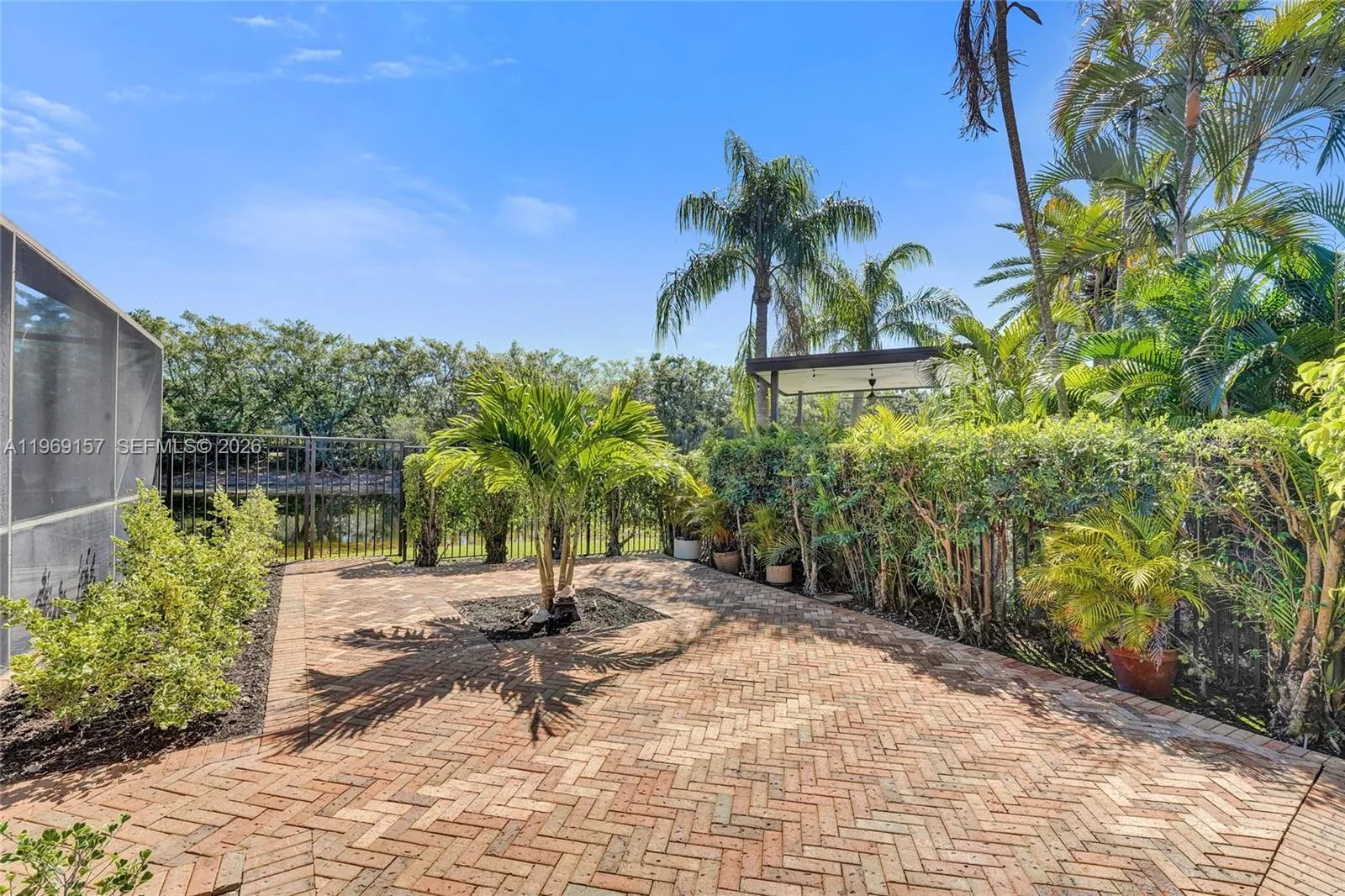 3280 Huntington, Weston, Florida 33332, Weston, Florida 33332, 4 Bedrooms Bedrooms, ,3 BathroomsBathrooms,Residential,For Sale,3280 Huntington, Weston, Florida 33332,A11969157