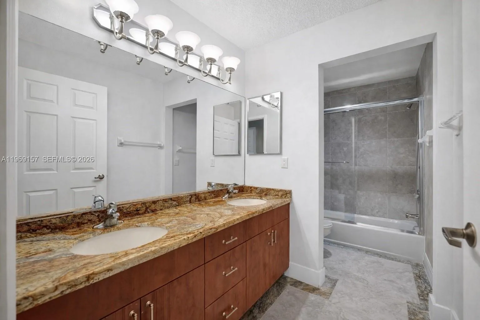 DIGITALLY ENHANCED BATHROOM - just a little white paint.