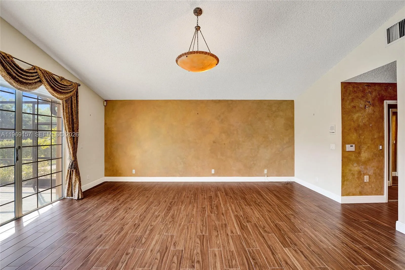 3280 Huntington, Weston, Florida 33332, Weston, Florida 33332, 4 Bedrooms Bedrooms, ,3 BathroomsBathrooms,Residential,For Sale,3280 Huntington, Weston, Florida 33332,A11969157