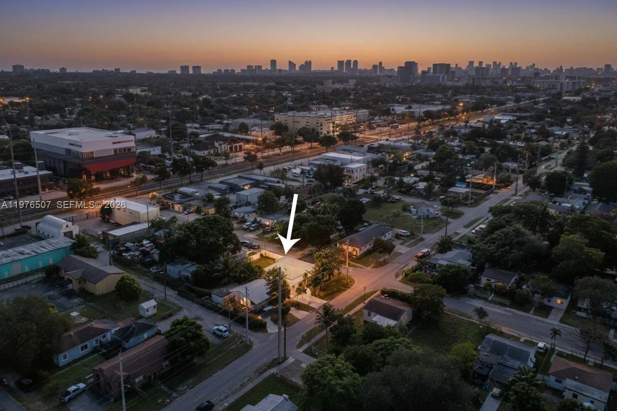 ONLY MINUTES FROM THE BEAUTIFUL COASTLINE OF HOLLYWOOD BEACH, HALLANDALE BEACH AND SUNNY ISLES!