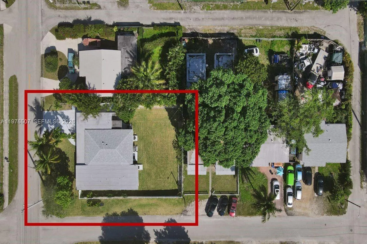 CORNER LOT AND THE BIGGEST PROPERTY ON THE BLOCK!