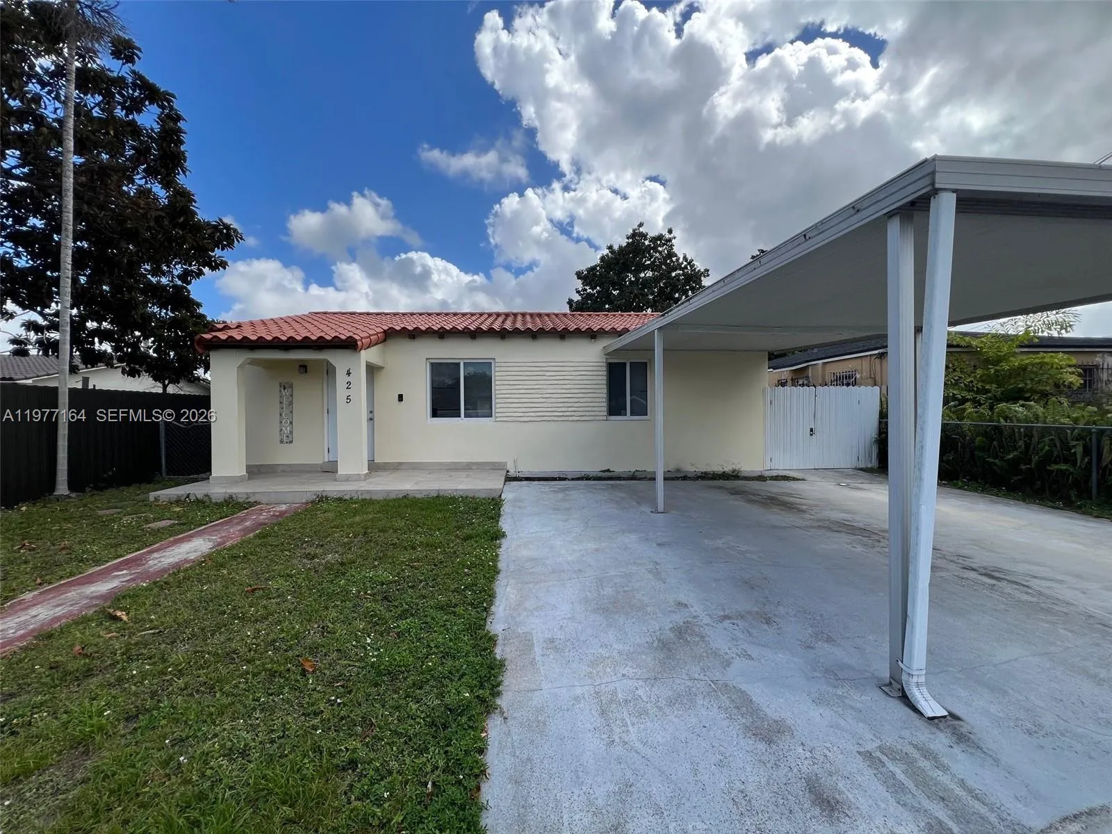 425 Sw 64th Ct A, Miami, Florida 33144, Miami, Florida 33144, 2 Bedrooms Bedrooms, ,1 BathroomBathrooms,Residential Lease,For Rent,425 Sw 64th Ct A, Miami, Florida 33144,A11977164