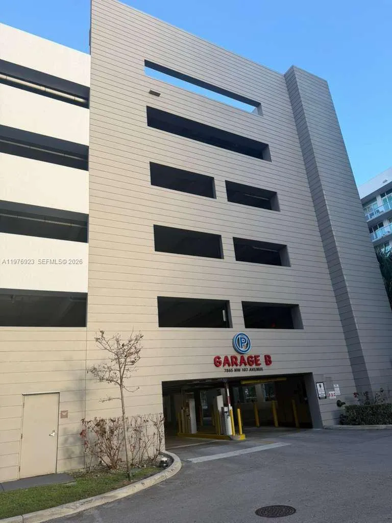 7875 Nw 107th Ave 211, Doral, Florida 33178, Doral, Florida 33178, 1 Bedroom Bedrooms, ,1 BathroomBathrooms,Residential Lease,For Rent,7875 Nw 107th Ave 211, Doral, Florida 33178,A11976923