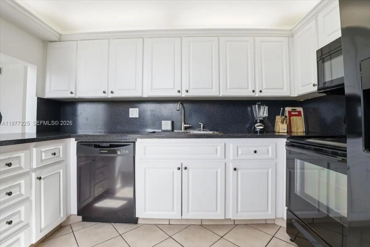 9410 Tangerine Pl 407, Davie, Florida 33324, Davie, Florida 33324, 2 Bedrooms Bedrooms, ,2 BathroomsBathrooms,Residential Lease,For Rent,9410 Tangerine Pl 407, Davie, Florida 33324,A11977225