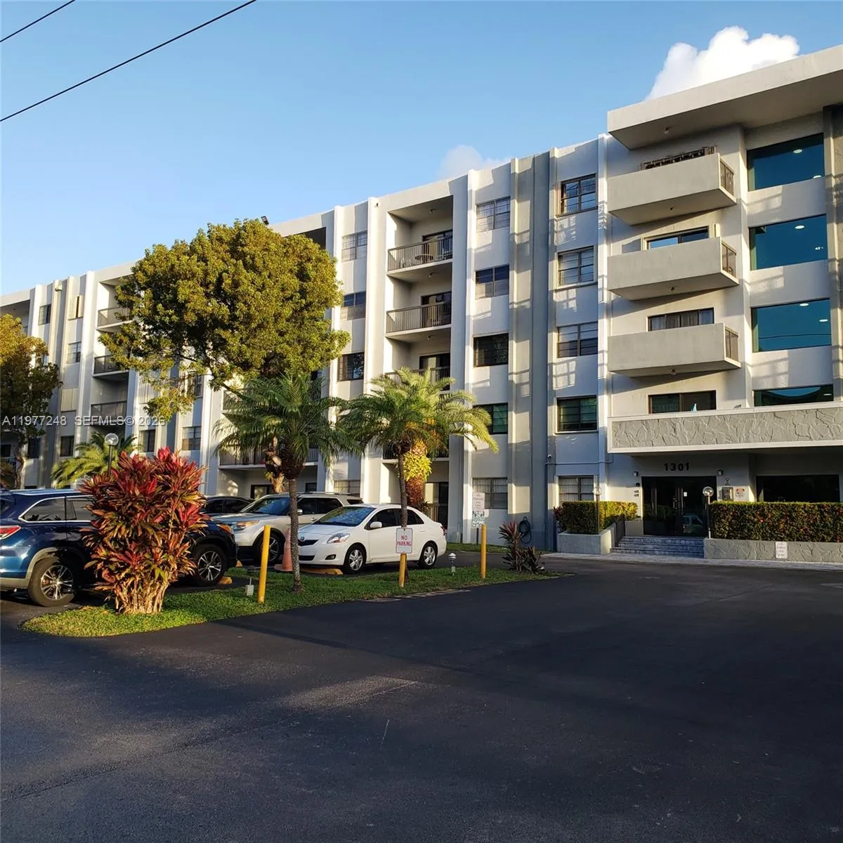 1301 Ne 7th St 314, Hallandale Beach, Florida 3300, Hallandale Beach, Florida 33009, 2 Bedrooms Bedrooms, ,2 BathroomsBathrooms,Residential Lease,For Rent,1301 Ne 7th St 314, Hallandale Beach, Florida 3300,A11977248