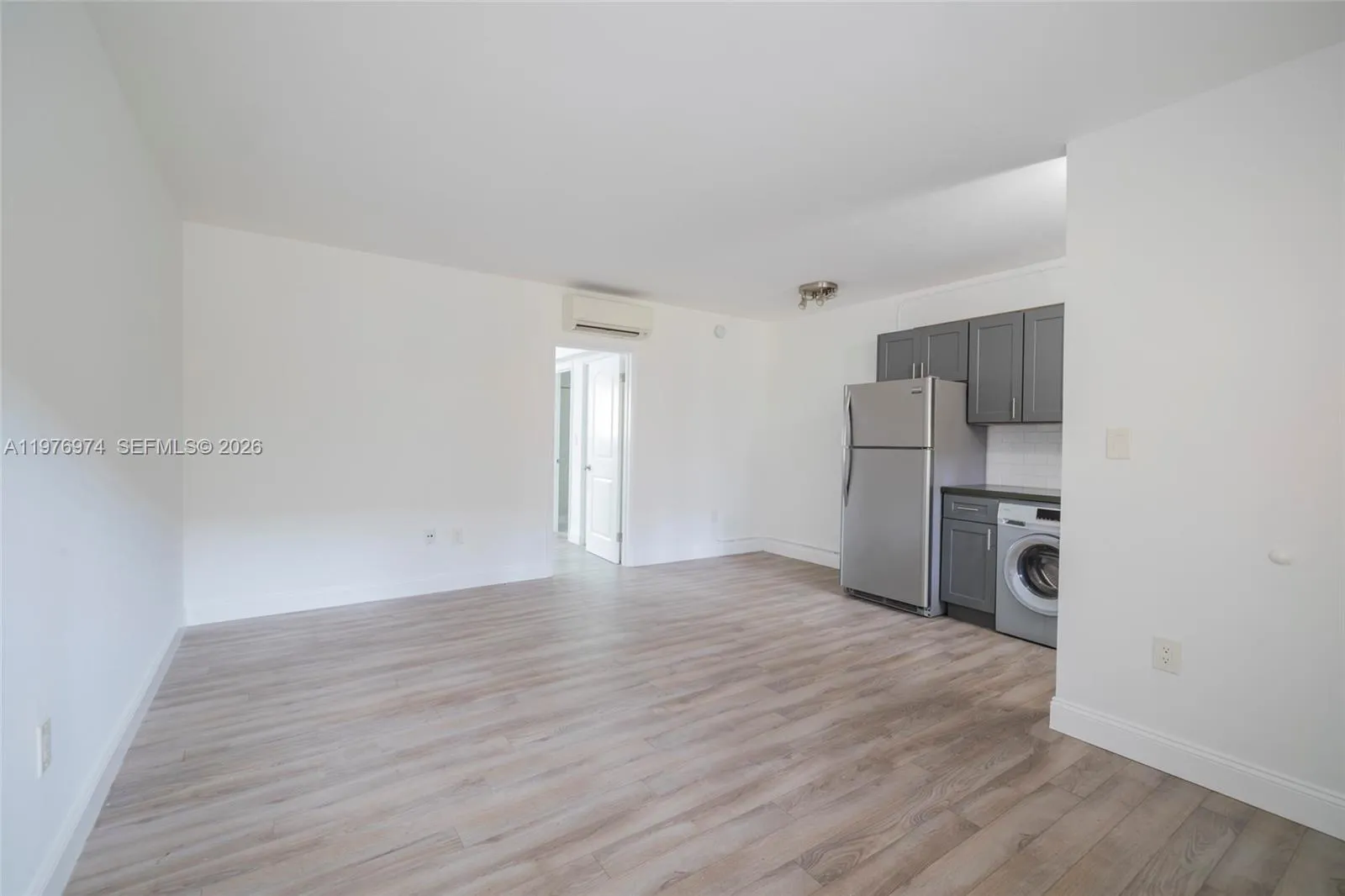7901 Sw 64th Ave 2, South Miami, Florida 33143, South Miami, Florida 33143, 1 Bedroom Bedrooms, ,1 BathroomBathrooms,Residential Lease,For Rent,7901 Sw 64th Ave 2, South Miami, Florida 33143,A11976974