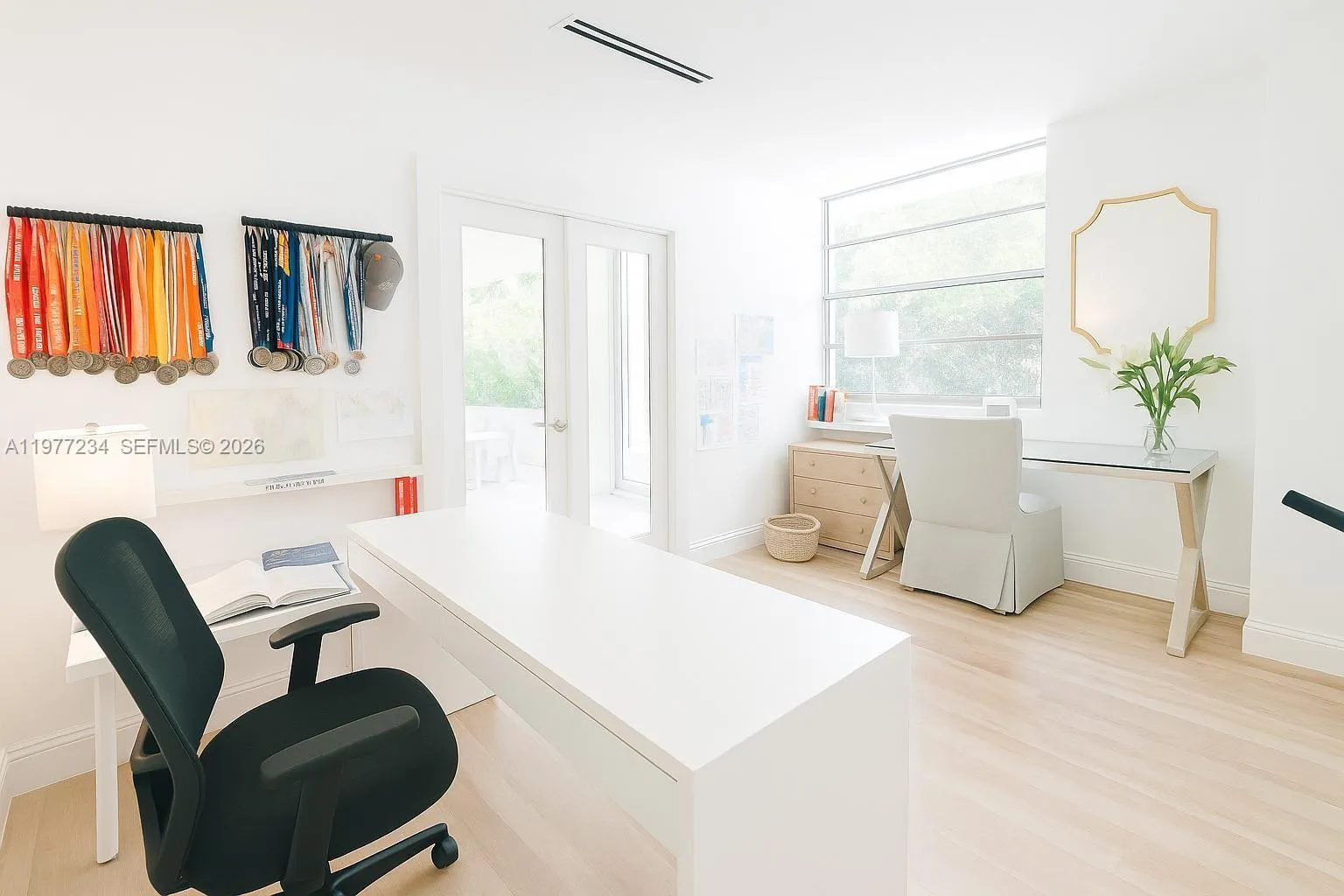 199 Ocean Lane Dr 115, Key Biscayne, Florida 33149, Key Biscayne, Florida 33149, 3 Bedrooms Bedrooms, ,2 BathroomsBathrooms,Residential Lease,For Rent,199 Ocean Lane Dr 115, Key Biscayne, Florida 33149,A11977234
