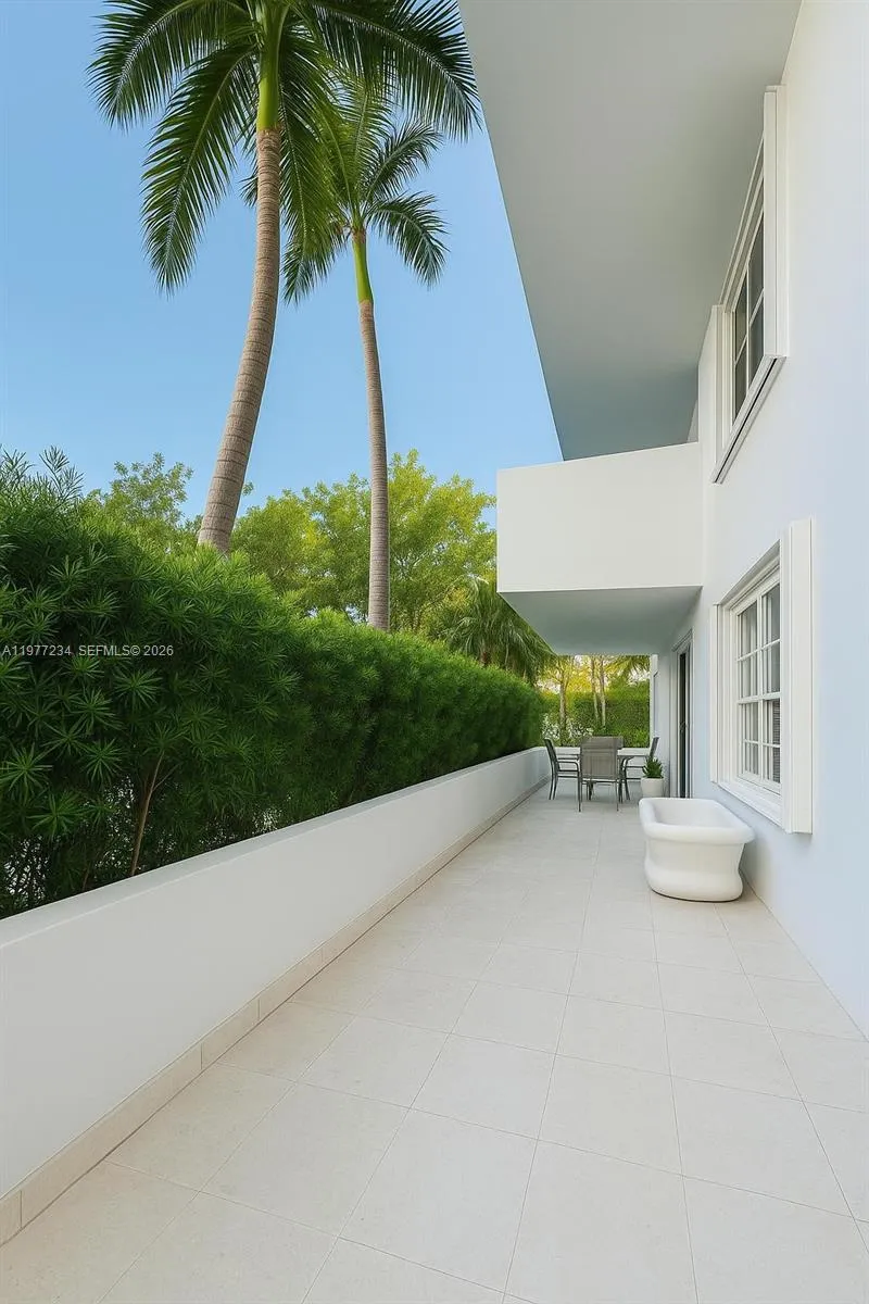 199 Ocean Lane Dr 115, Key Biscayne, Florida 33149, Key Biscayne, Florida 33149, 3 Bedrooms Bedrooms, ,2 BathroomsBathrooms,Residential Lease,For Rent,199 Ocean Lane Dr 115, Key Biscayne, Florida 33149,A11977234