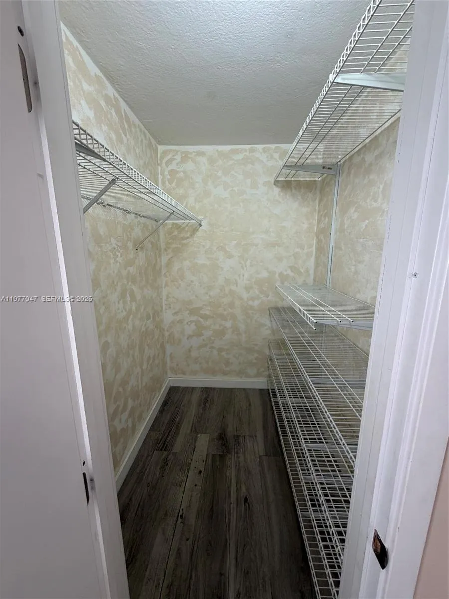 1340 Lincoln Rd 408, Miami Beach, Florida 33139, Miami Beach, Florida 33139, 1 Bedroom Bedrooms, ,1 BathroomBathrooms,Residential Lease,For Rent,1340 Lincoln Rd 408, Miami Beach, Florida 33139,A11977047