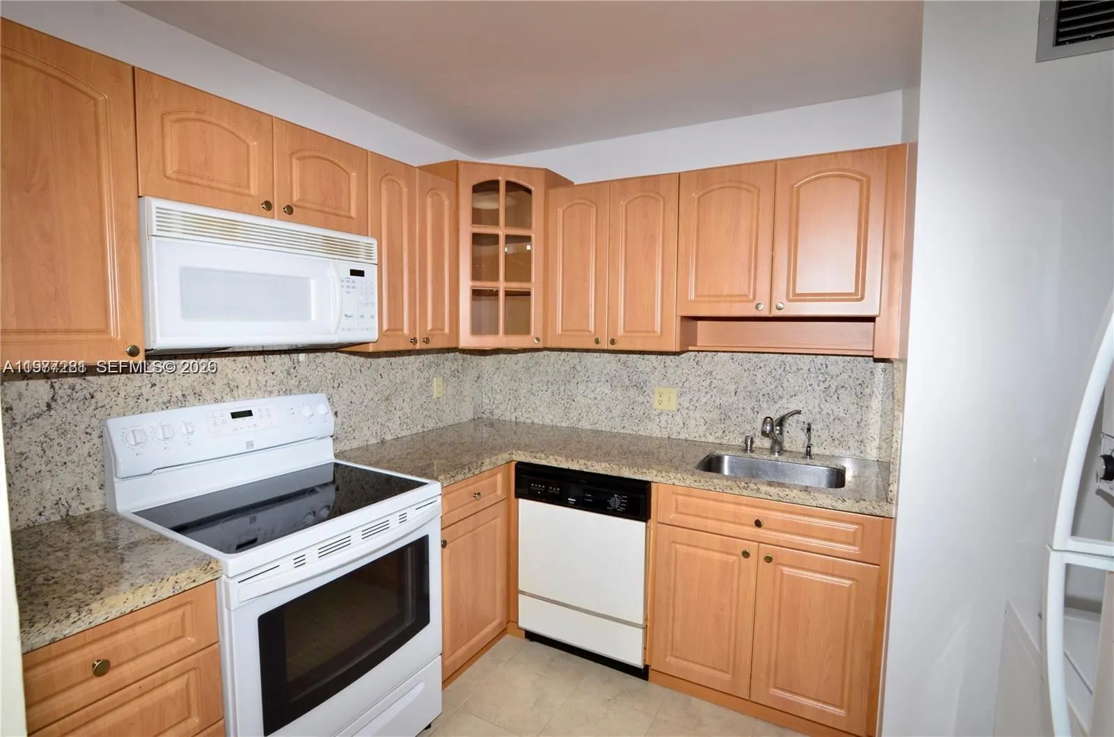 7985 Sw 86th St 432, Miami, Florida 33143, Miami, Florida 33143, 1 Bedroom Bedrooms, ,1 BathroomBathrooms,Residential,For Sale,7985 Sw 86th St 432, Miami, Florida 33143,A11977281
