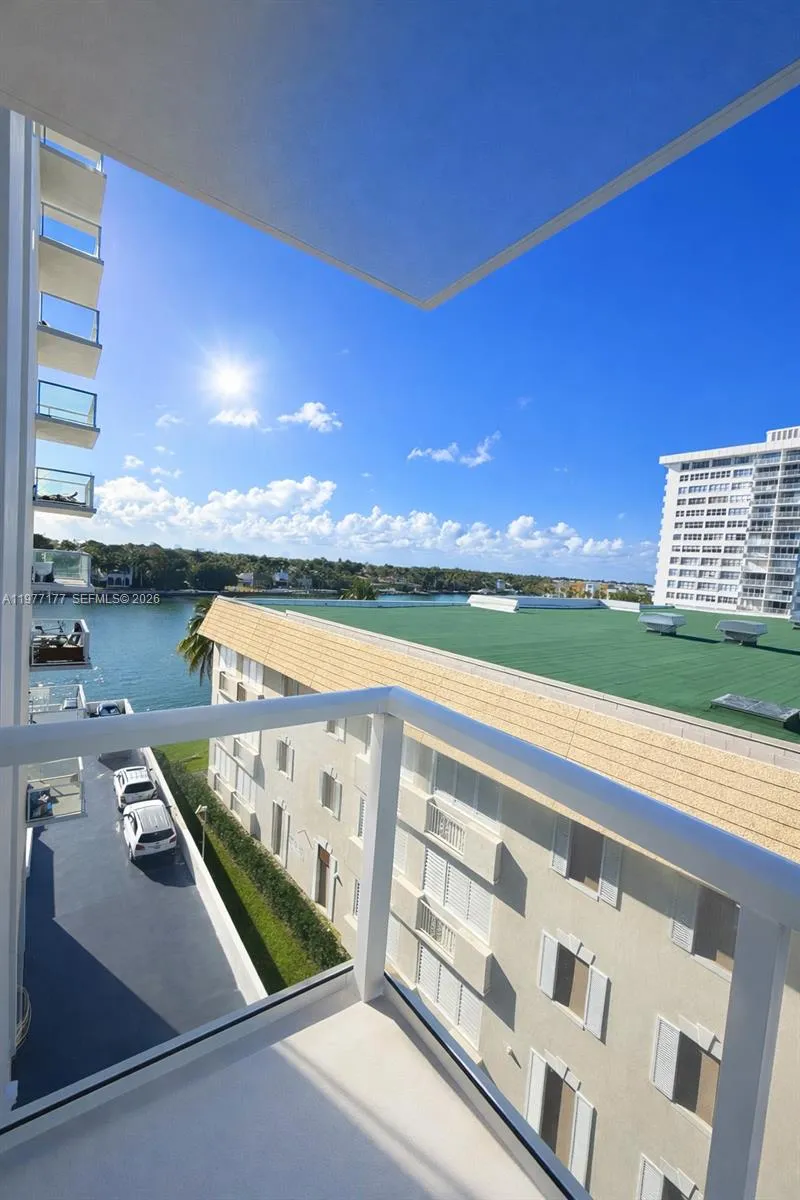 5750 Collins Ave 6g, Miami Beach, Florida 33140, Miami Beach, Florida 33140, 2 Bedrooms Bedrooms, ,2 BathroomsBathrooms,Residential Lease,For Rent,5750 Collins Ave 6g, Miami Beach, Florida 33140,A11977177