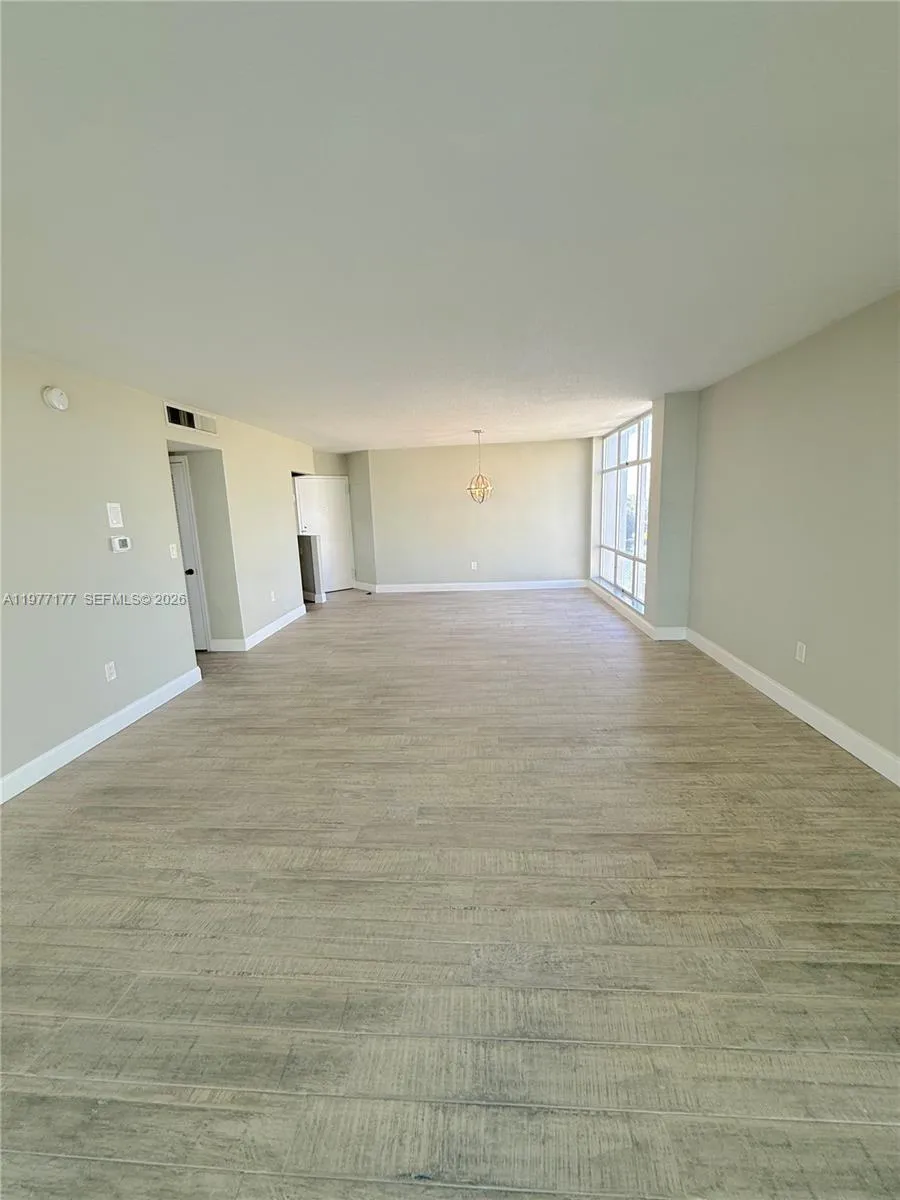 5750 Collins Ave 6g, Miami Beach, Florida 33140, Miami Beach, Florida 33140, 2 Bedrooms Bedrooms, ,2 BathroomsBathrooms,Residential Lease,For Rent,5750 Collins Ave 6g, Miami Beach, Florida 33140,A11977177