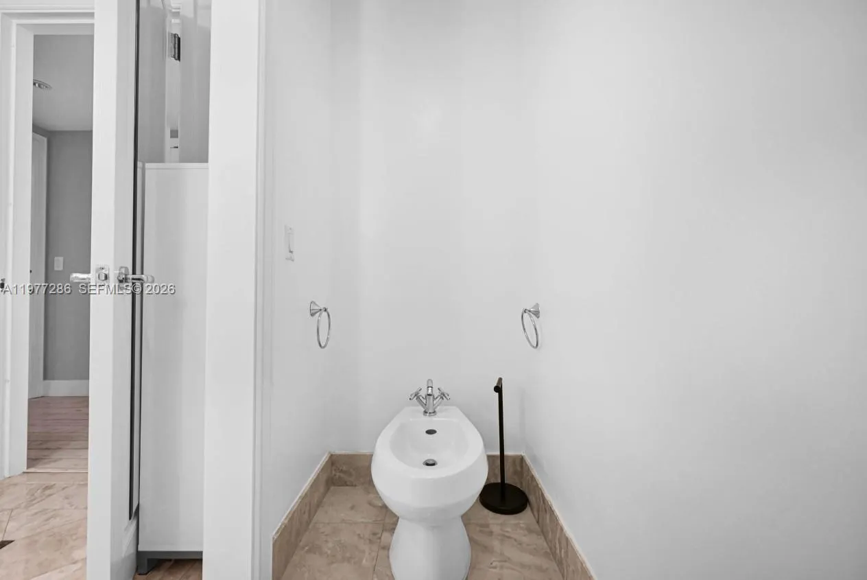 1435 Brickell Ave 3401, Miami, Florida 33131, Miami, Florida 33131, 2 Bedrooms Bedrooms, ,2 BathroomsBathrooms,Residential,For Sale,1435 Brickell Ave 3401, Miami, Florida 33131,A11977286