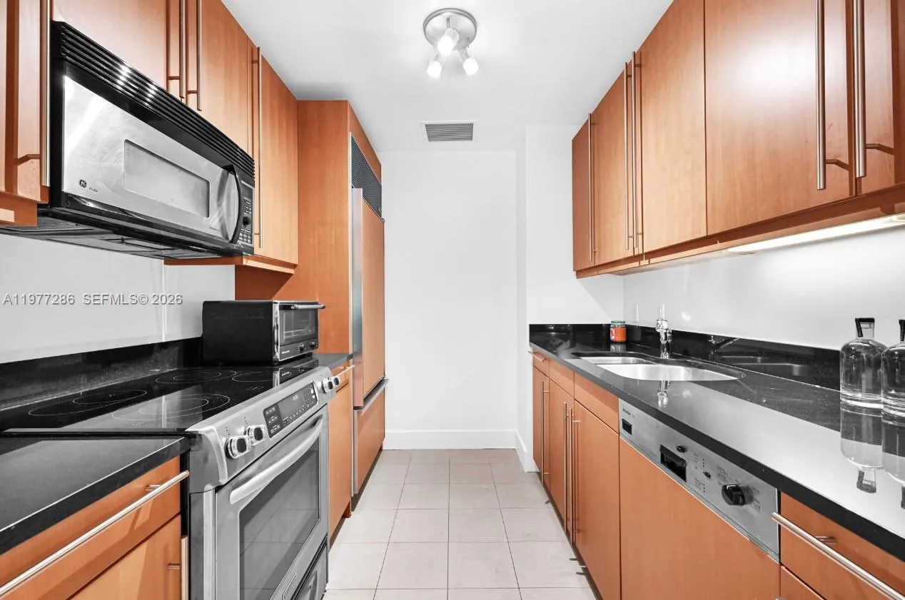 1435 Brickell Ave 3401, Miami, Florida 33131, Miami, Florida 33131, 2 Bedrooms Bedrooms, ,2 BathroomsBathrooms,Residential,For Sale,1435 Brickell Ave 3401, Miami, Florida 33131,A11977286