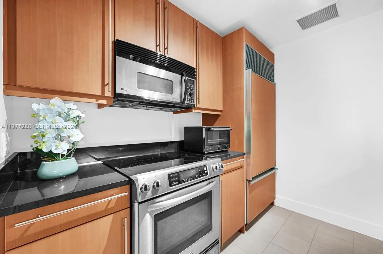 1435 Brickell Ave 3401, Miami, Florida 33131, Miami, Florida 33131, 2 Bedrooms Bedrooms, ,2 BathroomsBathrooms,Residential,For Sale,1435 Brickell Ave 3401, Miami, Florida 33131,A11977286