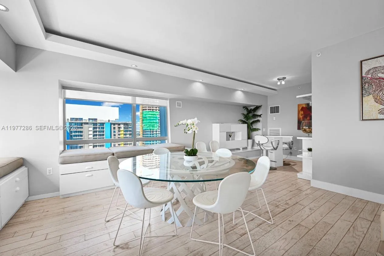 1435 Brickell Ave 3401, Miami, Florida 33131, Miami, Florida 33131, 2 Bedrooms Bedrooms, ,2 BathroomsBathrooms,Residential,For Sale,1435 Brickell Ave 3401, Miami, Florida 33131,A11977286