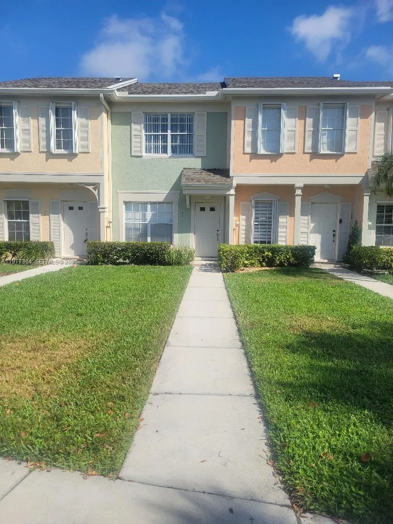 Weston, Florida 33326, 2 Bedrooms Bedrooms, ,2 BathroomsBathrooms,Residential Lease,For Rent,A11977361