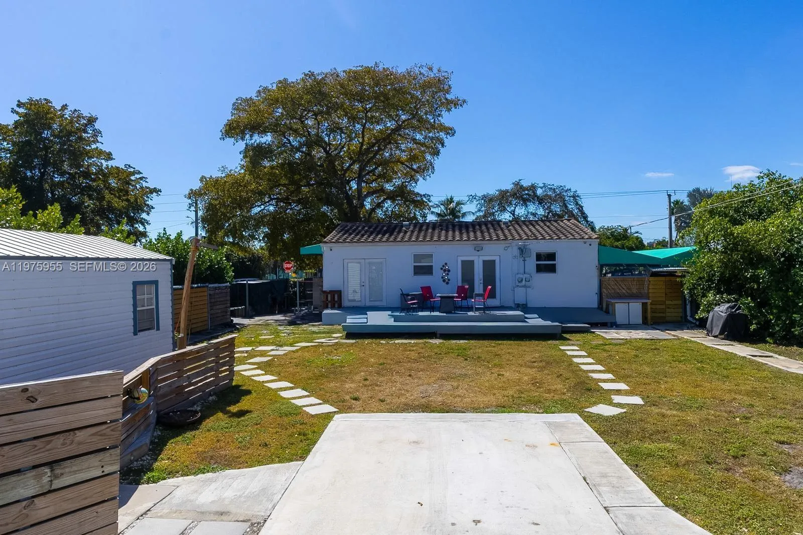 1629 Arthur St, Hollywood, Florida 33020, Hollywood, Florida 33020, 2 Bedrooms Bedrooms, ,1 BathroomBathrooms,Residential,For Sale,1629 Arthur St, Hollywood, Florida 33020,A11975955