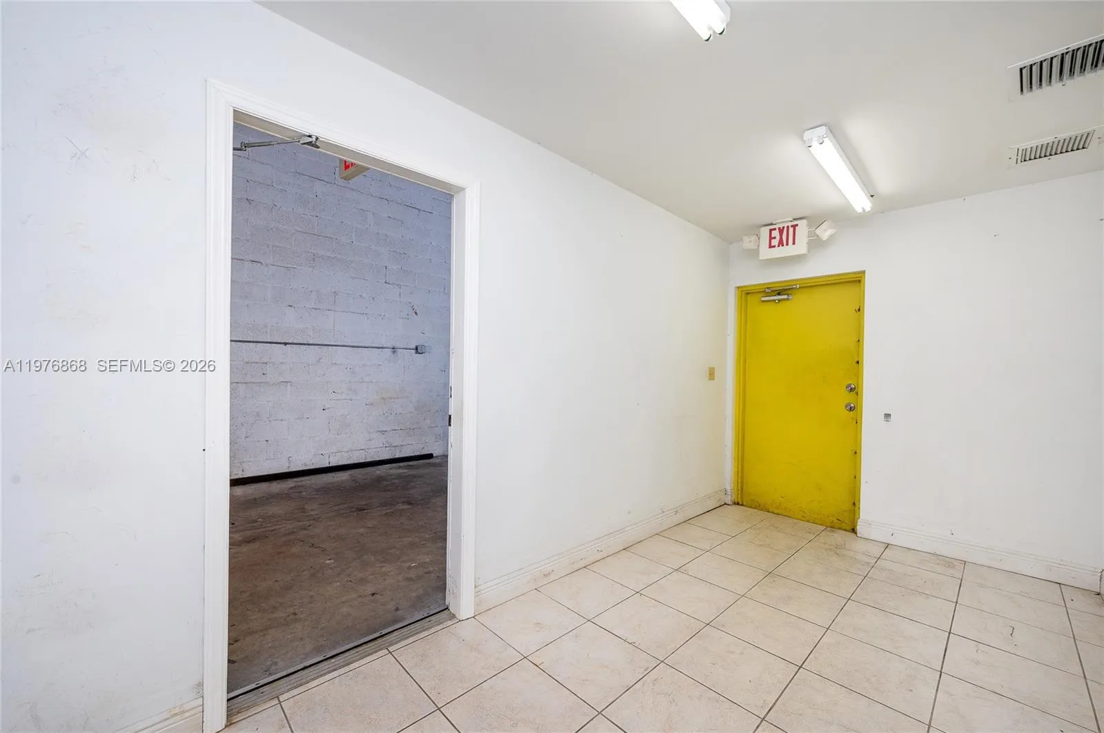 7215 Nw 41st St J, Miami, Florida 33166, Miami, Florida 33166, ,Commercial Lease,For Rent,7215 Nw 41st St J, Miami, Florida 33166,A11976868