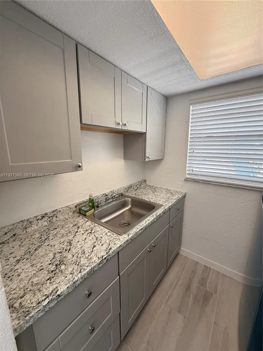 1629 Nw N River Dr 404, Miami, Florida 33125, Miami, Florida 33125, 1 Bedroom Bedrooms, ,1 BathroomBathrooms,Residential Lease,For Rent,1629 Nw N River Dr 404, Miami, Florida 33125,A11977385