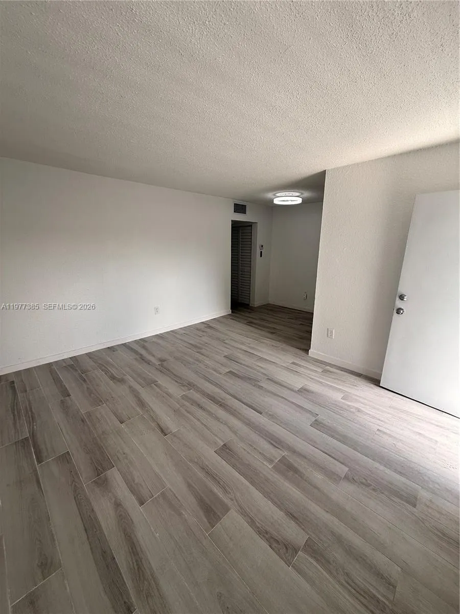 1629 Nw N River Dr 404, Miami, Florida 33125, Miami, Florida 33125, 1 Bedroom Bedrooms, ,1 BathroomBathrooms,Residential Lease,For Rent,1629 Nw N River Dr 404, Miami, Florida 33125,A11977385