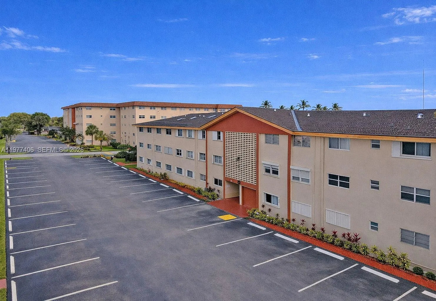 5300 Washington St D303, Hollywood, Florida 33021, Hollywood, Florida 33021, 2 Bedrooms Bedrooms, ,1 BathroomBathrooms,Residential,For Sale,5300 Washington St D303, Hollywood, Florida 33021,A11977406