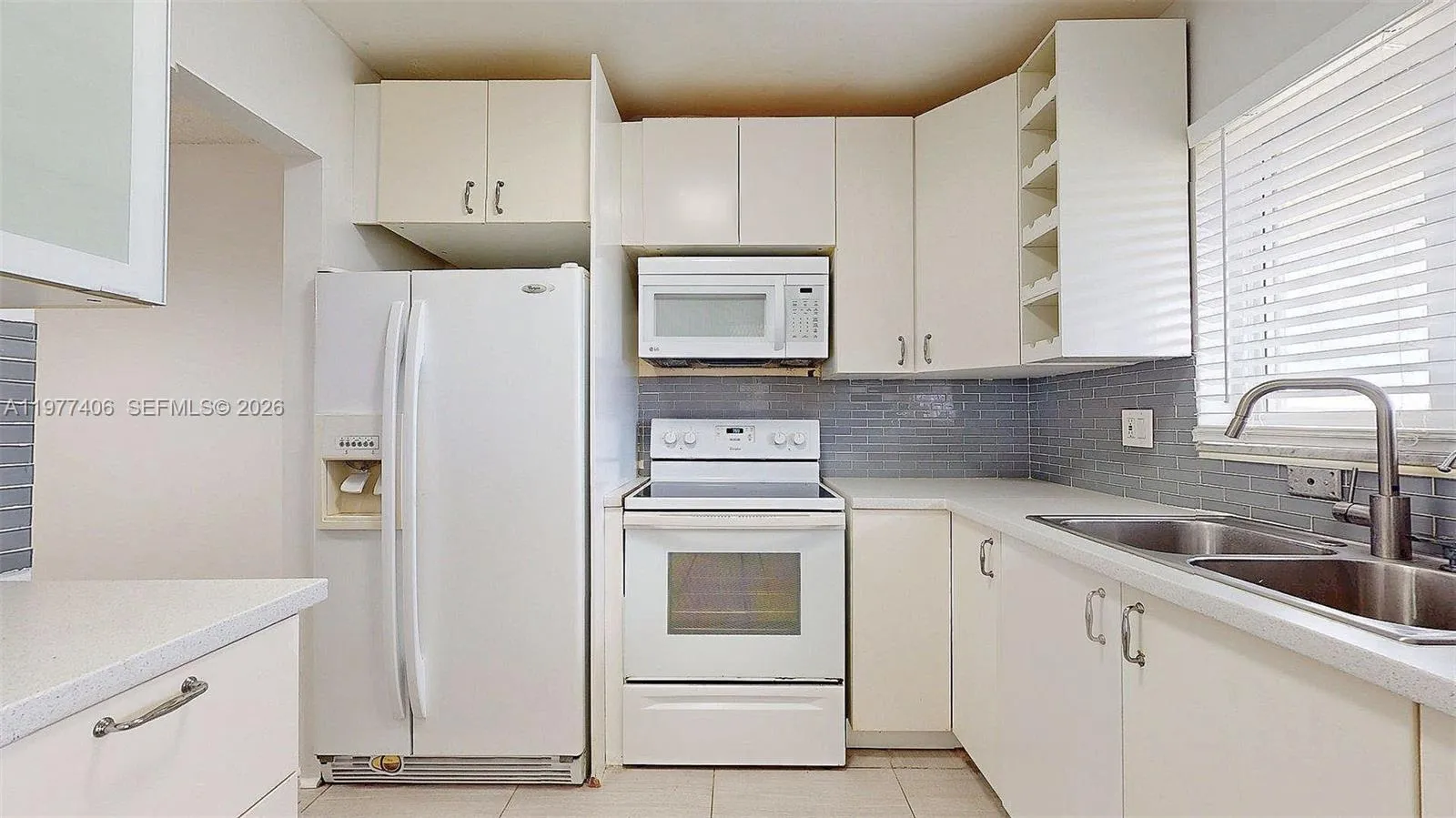 5300 Washington St D303, Hollywood, Florida 33021, Hollywood, Florida 33021, 2 Bedrooms Bedrooms, ,1 BathroomBathrooms,Residential,For Sale,5300 Washington St D303, Hollywood, Florida 33021,A11977406