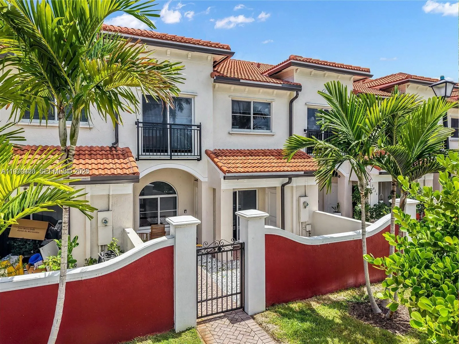 Lauderdale Lakes, Florida 33311, 2 Bedrooms Bedrooms, ,2 BathroomsBathrooms,Residential,For Sale,A11973420
