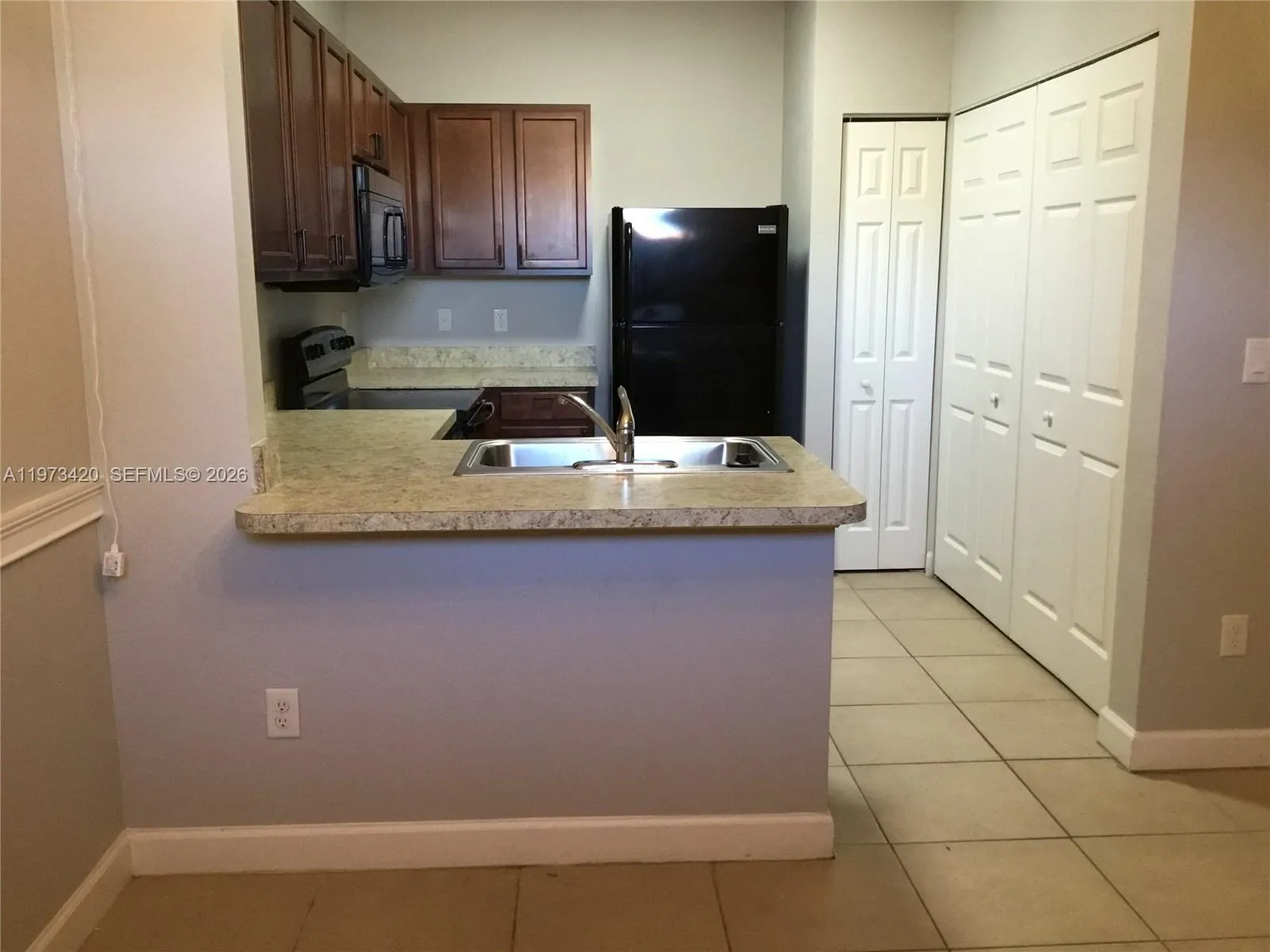 Lauderdale Lakes, Florida 33311, 2 Bedrooms Bedrooms, ,2 BathroomsBathrooms,Residential,For Sale,A11973420
